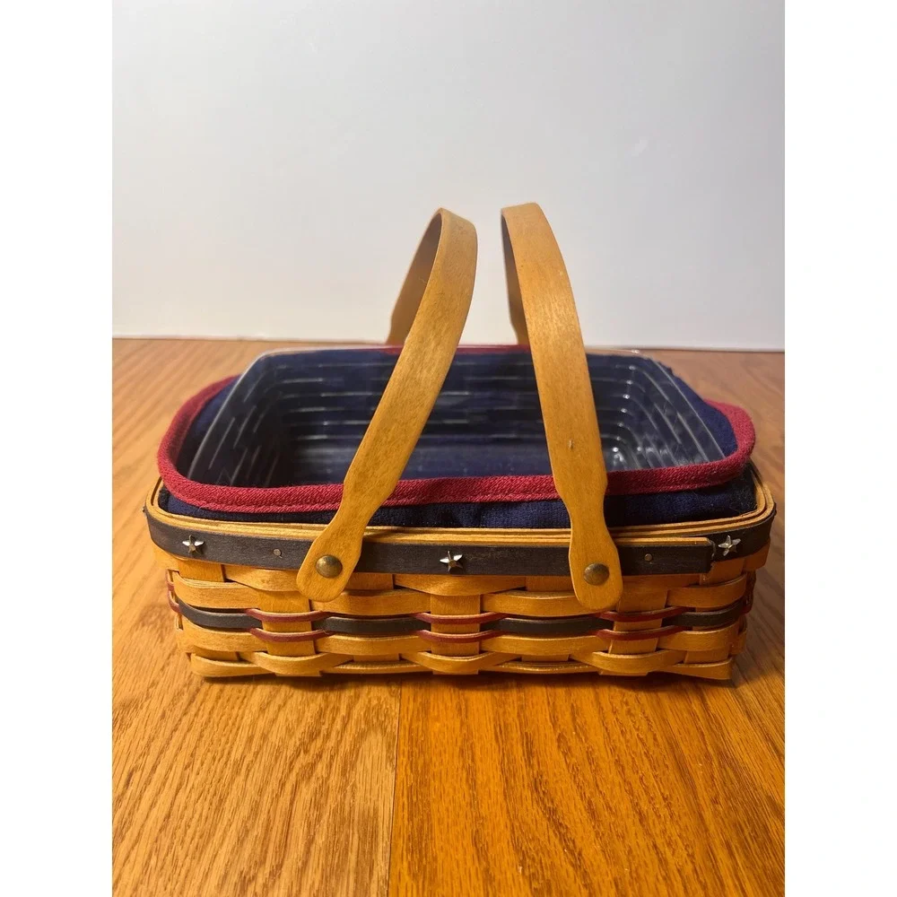 Longaberger bee 2004
